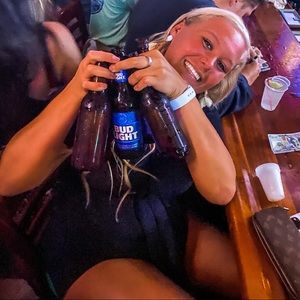 Meet your Posher, Melissa